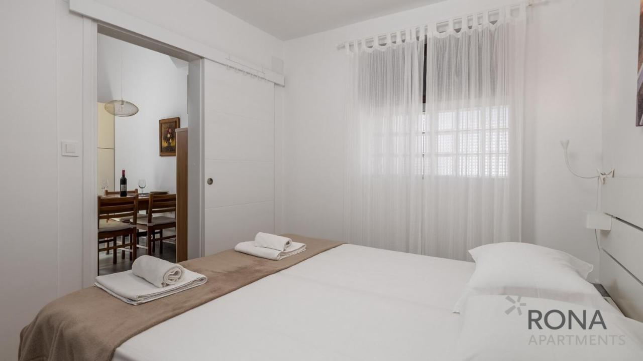 Rona Apartments Lavanda And Lipa Barbariga Exterior photo